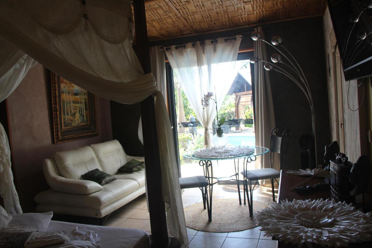 La Liane De Jade 974-Lodge Le Palissandre - Jacuzzi Privatif - Piscine Chauffee Le Bois de Nefles  Exterior foto